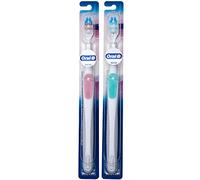 Oral-B Gum Care Brosse à dents extra douce pour dents et gencives sensibles, petite tête compacte, (couleurs variables) - Lot de 2