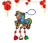 Ornement brodé Année du cheval 2026, pendentif porte-bonheur avec clochettes et glands, décoration de festival du printemps, breloque miroir de voiture pour la famille, la maison, les vacances