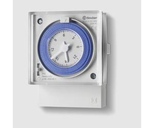 Orologio Settimanale 72x72 mm 1contatto 16A intervallo 60 min Finder 12318230000