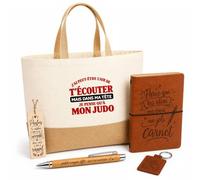 Otshirt Coffret Cadeau J'ai peut-être l'air de t'écouter mais dans ma tête je pense qu'à mon judo Expressions Françaises | Sac Cabas Coton et Jute 18 L, Carnet, Stylo Bambou, Porte-Clés, Marque-Page