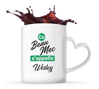 Otshirt Tasse Cœur Ce beau mec sappelle Wesley - Mug - Idée Tasse Personnalisable en forme de Cœur Cadeau Anniversaire Fête Original Famille Travail Départ Collègue Retraite Noël.