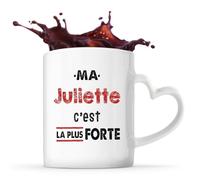 Otshirt Tasse Cœur Ma Juliette C'est la plus forte - Mug - Idée Tasse Personnalisable en forme de Cœur Cadeau Anniversaire Fête Original Famille Travail Départ Collègue Retraite Noël.