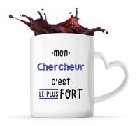 Otshirt Tasse Cœur Mon Chercheur C'est le plus fort - Mug - Idée Tasse Personnalisable en forme de Cœur Cadeau Anniversaire Fête Original Famille Travail Départ Collègue Retraite Noël.