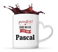 Otshirt Tasse Cœur Priorite N1 dans ma vie C'est mon Pascal - Mug - Idée Tasse Personnalisable en forme de Cœur Cadeau Anniversaire Fête Original Famille Travail Départ Collègue Retraite Noël.