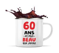 Otshirt Tasse Métal 60 ans et plus beau que jamais | 360 ml Mug Émaillé Métallique | Idée Cadeau Anniversaire Humour Drôle Mignon Original Fête