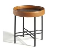 Ottoman tapizado en tela aterciopelada en marrón con estructura de patas de madera en color nogal. Un ottoman de diseño moderno que aportará ese toque de calidez y elegancia que busca para su hogar.
