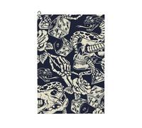 Oudrspo Serviette de Golf gaufrée Old School Tattoo Rose Skull Snake Dice, utilisant la Technologie Wet Dry, Accessoires de Sac de Golf pour Hommes et Femmes, avec Boucle Mountain 24×16 Pouces.