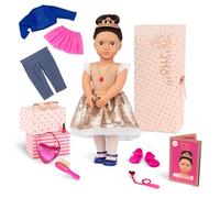 Our Generation - Amora - Poupée Fashion Starter de 46 cm sur le thème du cœur - Cheveux bruns et yeux bruns - 3 tenues et accessoires de style dans une boîte cadeau - 3 ans et +