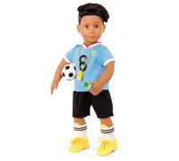 Our Generation Poupée garçon Posable de 45,7 cm - Yeux Marron réalistes et Ligne de Coupe de Cheveux Zigzag - Uniforme de Football et Accessoires - Pretend Play - Jouets pour Enfants de 3 Ans et Plus