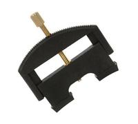 Outil pratique de technicien de violon avec surfaces crantées pour une rétention sécurisée des cordes lors de l'installation du chevalet, support de cordes de violon avec dessus dentelé