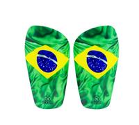 OXUM - Protège-Tibias de Football Nation pour Enfants et Adultes. Protège-Tibias avec Le Drapeau de Ton Pays. avec Pochette Cadeau. Brésil Taille L