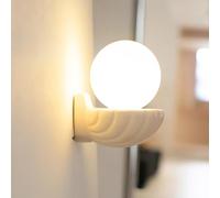 OZBMA Applique Murale en céramique élégante, luminaire décoratif d'intérieur avec Abat-Jour Globe en Verre Blanc Laiteux, Lampe crème de Style Japonais Bauhaus pour Chambre à Coucher, café, G4 ()
