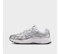 Chaussures Nike P-6000 pour ado Blanc/Blue Tint/Noir/Metallic Silver 36.5