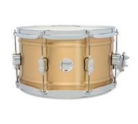 Pacific Drums Concept Series Metal Snare, 35.6 cm x 20.3 cm, Laiton Brossé, 1,2 mm, Satin Naturel | Une coque en laiton plus fine, à double bordure, et un extérieur brossé pour un aspect satiné