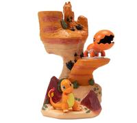 Pack de dos figuras de Charmander + Trapinch con entorno volcánico - Más de 4 años