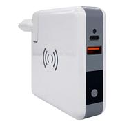 Pack de voyage 4-en-1 Evelatus EWC06 avec chargeur sans fil 10W et chargeur USB-C/USB 18W avec banque d'énergie 6700mAh