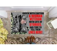 paillasson Exterieur Entree Frappe avec précaution. Une Femme vétérane, Pleine d'histoires à raconter, VIT Ici. Paillasson.