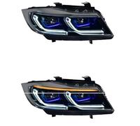 Paire de blocs optiques compatibles avec les BMW Série 3 E90 E91 (2005-2012) équipées de phares xénon HID modifiés et de clignotants séquentiels.(Right-hand drive)