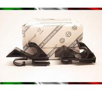 Paire de crochets de fixation pour chapeaux de coffre