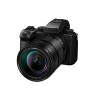 Panasonic Lumix DC-S5 IIX + Lumix S 24-105mm F/4.0 Macro OIS