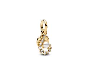 Pandora Moments 763891C01 Médaillon en argent sterling plaqué or 14 carats avec zircone et perle synthétique Compatible avec pendentif Me & Moments, 6x14,6x8,2 mm, Argent sterling, Zircone cubique