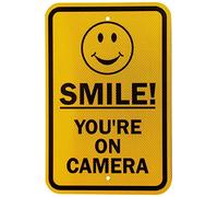 Panneau d'avertissement Smile! You're on Camera with Graphic, noir sur jaune, panneau de signalisation routière en aluminium 30,5 x 45,7 cm