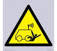 Panneau d'avertissement W037 : « Run over by remote operator control machine » - 150 x 150 mm - S15