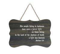 Panneau de bienvenue en bois rustique Matthew 4:16 The People Living in Darkness Have Seen A Great Light on Those Living in The Land of T pour porte d'entrée, porche, décoration murale, panneau en