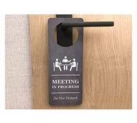 Panneau de porte imprimé«Do Not Disturb Meeting In Progress»pour une utilisation dans les entreprises, les bureaux à domicile, les hôtels. Choix de deux arrière-plans (effet tableau noir)