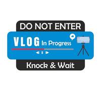 Panneau de porte pour chambre d'enfant « DO NOT ENTER » - VLOG In Progress - Bleu et noir