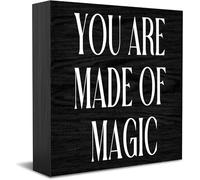 Panneau décoratif en bois « You Are Made Of Magic » - Décoration positive pour bureau - Plaque en bois pour meuble TV, étagère 12,7 x 12,7 cm