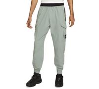 Pantalon de survêtement Nike Sportswear Air Max Cargo - Réf. DO7240-013. Couleur : Vert, Noir. Détails. - Taille élastique avec L