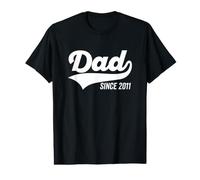 Papa Depuis 2011 Bold Sports Swoosh Father Daddy Dark T-Shirt Graphique avec Valeur
