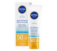 Parapharmacie en ligne > Beauté & Soins > Produits solaires > Produits de protection solaire Nivea Sun UV Face Anti-Brillance Teinte Médium Solaire SPF50 50 ml
