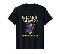 Parodie de sorcière du magicien au travail Mind the Broom T-Shirt