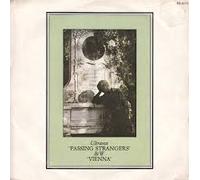 Passing Strangers / Vienna ( 45 tours )