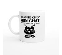 PassionCadeau Mug J’habite Chez mon Chat - Idée Cadeau Amoureux des Chats - Mug Original Chat