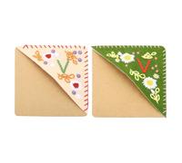 PATIKIL 2Pcs Marque-Pages d'Angle, Marque-Page de Lettre Brodé, Mignon Marque-Page de Lettre en Fleur en Feutre Triangle pour les Amoureux des Livres, Cadeau, Lettre V