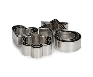 Patisse 01993 - Lot de 12 découpoirs ou emporte-pièces 3 formats de cœurs, étoiles, cercles, fleurs - inox - hauteur 2.5 cm