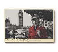 Paul Sinus Tableau mural 120 x 80 cm The Red Coat à Londres, motif élégant en noir et blanc avec une femme en manteau rouge en toile de fond de Londres, une touche d'élégance rétro.