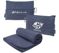 PAVILIA Couverture de Voyage compacte, Sac Pliable en Polaire Douce, Ensemble de Coussins Portables en Avion, Accessoires Cadeaux Essentiels, Clip pour Sac à Dos, Bleu Marine, 165,1 x 101,6 cm