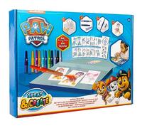 PAW Patrol Feutres à Souffler Deluxe | Aérographe, 12 Stylos, 16 Pochoirs | Kit de stylos pulvérisateurs en desktop box avec Chase, Marshall, Rubble et Skye, pochoirs réutilisables, sans salir