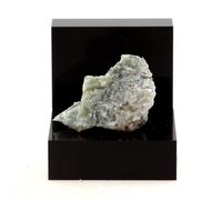 Pectolite. 25.13 Ct. Mont Saint-Hilaire, Québec, Canada.