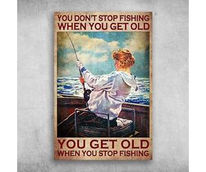peiyeety Plaque en métal humoristique « Pêcheuse » : « On ne cesse jamais de pêcher en vieillissant », décoration murale pour bars, restaurants, cafés et pubs, Halloween, 20 x 30 cm