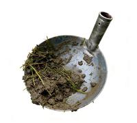 Pelle à tamis en fer 1800 g - Pelle de dragage de pierre de boue pour égout | Pelle à boues pour arrière-cour, jardin, ferme, paysage, grange, poulailler, aire de jeux