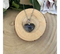 Pendentif cœur en labradorite naturelle