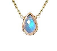 Pendentif poire en pierre de lune naturelle blanche facettée de 9 x 6 mm, collier en argent sterling 925 avec chaîne forçat de 45 cm, cadeau pour nouveaux commencements, intuition, énergie féminine
