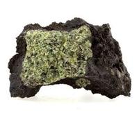 PÉRIDOTITE - Pierre Naturelle en Provenance de France, Mont Briançon, Haute-Loire - Roche Multicolore, Utilisée en Géologie et en Bijouterie 708.3 ct - Certificat d'Authenticité Inclus 69 x 46 x 37 mm