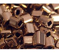 Perles japonaises cube métallique vieil or 4mm. 100gr. 0,60mm.