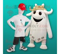 Personnage De Costume De Mascotte Redbrokoly De Boeuf Blanc Stroganoff Habillé D'un Maillot De Bain Et De Bonnets Multicolore